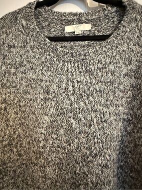 LOFT Gray Marled Crewneck Sweater